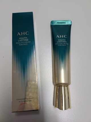 [NEW 탄력유턴 아이크림] AHC 유스 래스팅 리얼 아이크림 포 페이스 — 5점을 준 리뷰어가 2021년 3월 올린 사용 사진