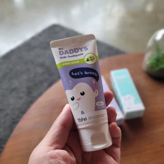 닥터데디스 안심저불소 키즈치약 (라즈베리, 청포도향 중 택 1) 60g +  여행용 미니 치약 15g — 4점을 준 리뷰어가 2022년 11월 올린 사용 사진