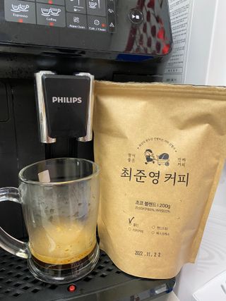 소담스퀘어 상암 최준영 커피 초코 블렌드(홀빈/드립분쇄 택 1) — 5점을 준 리뷰어가 2022년 11월 올린 사용 사진