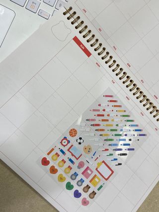 리훈 곰부 체크리스트+ 곰부 리무버블스티커 1장 — 2.5점을 준 리뷰어가 2021년 5월 올린 사용 사진