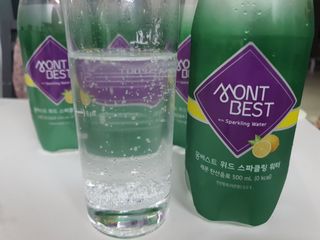 몽베스트 Montbest with Sparkling water Lemon OR Lime 20병(랜덤) — 5점을 준 리뷰어가 2023년 3월 올린 사용 사진