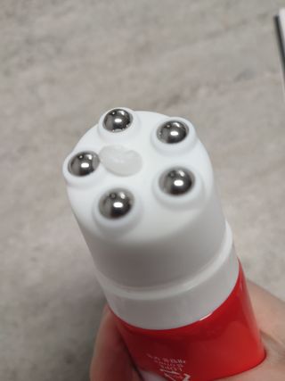건강누리인터내셔날 큐어레스트 스포츠 마사지 닥터페인 바디 핫 롤링 볼 크림(100ml) — 4점을 준 리뷰어가 2022년 3월 올린 사용 사진