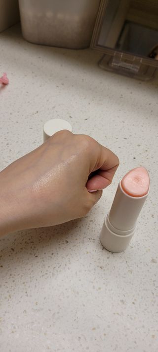 트윙클라 안티링클 샤이닝 멀티밤 — 5점을 준 리뷰어가 2022년 6월 올린 사용 사진