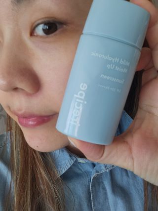 아이레시피 마일드 히알루로닉 모이스트 업 선스크린 SPF50+ PA++++ — 5점을 준 리뷰어가 2023년 6월 올린 사용 사진