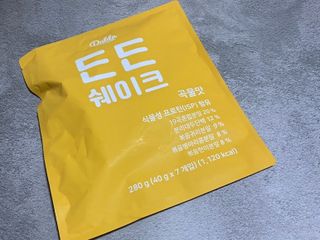 [덜다] 든든 식물성 단백질 쉐이크 40g X 7입 (곡물/딸기) — 5점을 준 리뷰어가 2023년 8월 올린 사용 사진