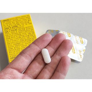 [몸엔용] 에버업 멀티비타민&미네랄, 눈건강 루테인 혈행건강 오메가3, 면역 프로바이오틱스 3종 택1 — 4점을 준 리뷰어가 2022년 4월 올린 사용 사진