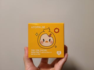아토팜 톡톡 페이셜 선팩트 SPF43 PA+++ — 5점을 준 리뷰어가 2021년 3월 올린 사용 사진