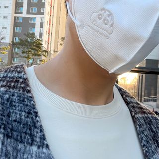 [숨그림]  덴탈마스크 짱구 우리아이 그리고 내가 쓰는 믿을수있는 케릭터 마스크  16종 — 5점을 준 리뷰어가 2021년 11월 올린 사용 사진