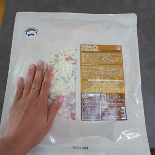 [푸딩팩토리] 수제화덕 피자 3종 택2_부대피자/김치피자/트러플고르곤졸라피자 — 5점을 준 리뷰어가 2022년 6월 올린 사용 사진