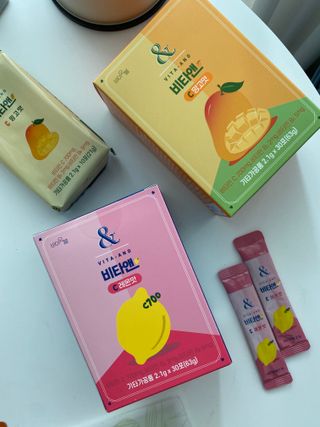 비타앤C 레몬맛, 망고맛 — 5점을 준 리뷰어가 2021년 7월 올린 사용 사진