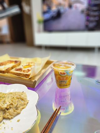 돌 MF[Dole] 파인애플컵/망고컵/복숭아컵 198g 6입X1박스 (맛 1가지 랜덤 발송) — 5점을 준 리뷰어가 2023년 6월 올린 사용 사진