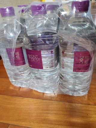 몽베스트 MONTBEST 1L 12입 — 5점을 준 리뷰어가 2022년 4월 올린 사용 사진