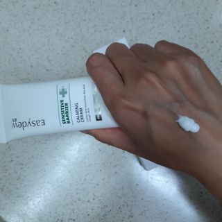 이지듀 RX 센시티브 베리어 카밍크림 — 4점을 준 리뷰어가 2021년 6월 올린 사용 사진