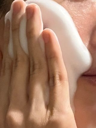 비프리코스메틱 허니 스킨 클렌징폼 150ml — 5점을 준 리뷰어가 2023년 2월 올린 사용 사진