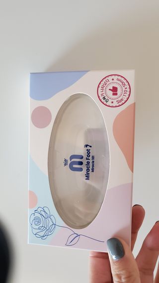미라클풋 유리발각질제거기 물없이 쓱싹쓱싹 몇번만에 발각질 완벽제거 — 5점을 준 리뷰어가 2021년 10월 올린 사용 사진