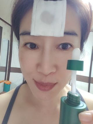 크라스나 밸런스 토너/글리밍 세럼 2종 세트 — 5점을 준 리뷰어가 2022년 7월 올린 사용 사진