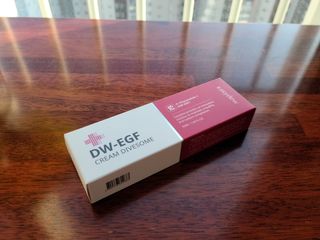 이지듀 DW-EGF 크림 다이브좀_콜라겐이 쏙쏙, 탄력피부로 다이빙 — 5점을 준 리뷰어가 2021년 2월 올린 사용 사진
