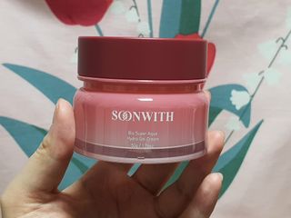 SOONWITH 바이오 수퍼 아쿠아 하이드로 젤 크림 — 4.5점을 준 리뷰어가 2021년 5월 올린 사용 사진