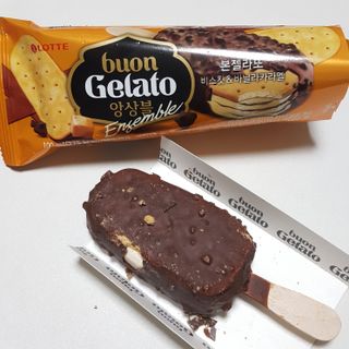 롯데제과 본젤라또 비스킷&바닐라카라멜바, 본젤라또 베리쇼콜라컵 — 4점을 준 리뷰어가 2021년 12월 올린 사용 사진