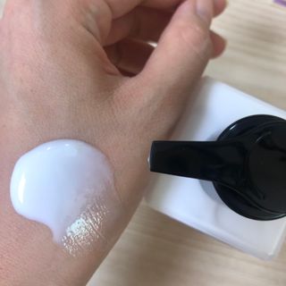 줄라이 모닝 _ JULY MORNING 줄라이모닝 하이드레이팅 퍼퓸드 바디앤핸드 에멀젼 — 5점을 준 리뷰어가 2021년 9월 올린 사용 사진