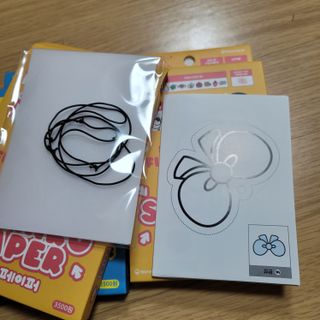 워터멜론컴퍼니 슈링코 페이퍼 3개 Set / 슈링클스 호환 종이 키링 만들기 미술놀이 재료 키트 — 3점을 준 리뷰어가 2022년 11월 올린 사용 사진