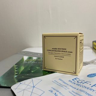 Dr.느루벗 느루벗 링클 솔루션 콘센트레이트 스네일 탄력 달팽이 크림 80g — 5점을 준 리뷰어가 2021년 3월 올린 사용 사진