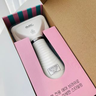 아베크 펫 강아지 고양이 애견 에어 브러쉬 드라이기 올인원 — 4점을 준 리뷰어가 2021년 7월 올린 사용 사진