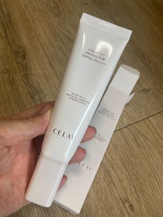 프리마인 선크림만 바꿨을 뿐인데 매일 물 2L챙겨먹고 기초케어 완벽하게 한 물빛피부 완성,셀라브UV프로텍터 — 5점을 준 리뷰어가 2023년 7월 올린 사용 사진