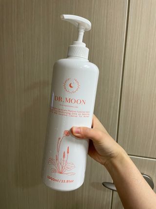 프리[닥터문] 유산균 락토케어 질경초 여성청결제 1000ml (젤타입) — 5점을 준 리뷰어가 2022년 7월 올린 사용 사진