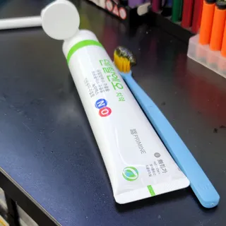 프리마인 유해균 뿐만 아니라 유익균까지 씻어내는 치약은 그만, 건강한 구강환경을 만드는 덴탈엔오 — 5점을 준 리뷰어가 2022년 5월 올린 사용 사진