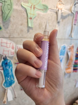 뷰젤 매직케어 네일솔루션 손발톱 보습 영양제 펜슬타입 5ml — 5점을 준 리뷰어가 2022년 3월 올린 사용 사진