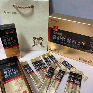 서울약사신협_투데이홍삼정플러스스틱_10g x 30포 — 5점을 준 리뷰어가 2021년 5월 올린 사용 사진