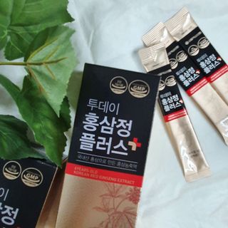 서울약사신협_투데이홍삼정플러스스틱_10g x 30포 — 5점을 준 리뷰어가 2021년 5월 올린 사용 사진