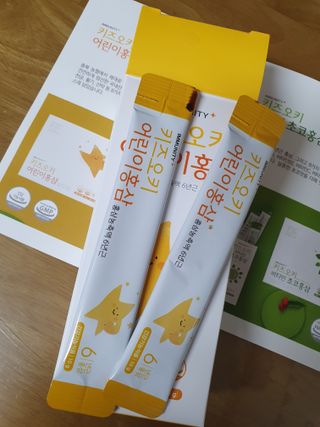 [이뮤니티플러스]우리아이 면역오키, 건강오키 _ 키즈오키 어린이홍삼 10포 1box — 4점을 준 리뷰어가 2022년 2월 올린 사용 사진