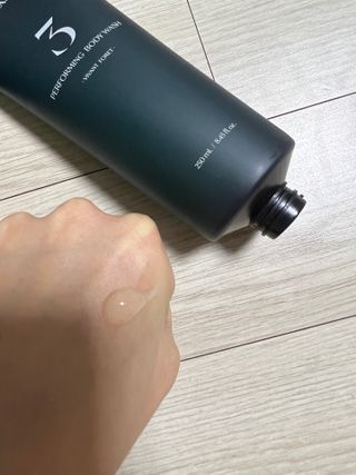 르핸스 퍼포밍 3 바디워시 비반트포렛/베티버포그 — 5점을 준 리뷰어가 2023년 1월 올린 사용 사진