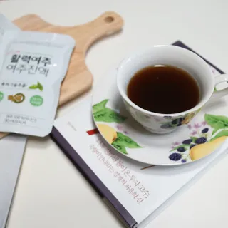 참유원 특허제조 활력 여주진액 여주즙 50포 — 5점을 준 리뷰어가 2022년 1월 올린 사용 사진
