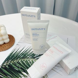 보타니티 촉촉수분자차 아쿠아핏 선 에센스 50ml + 보송톤업자차 징크 선 로션 50ml SPF50+ PA++++ (4/25) — 5점을 준 리뷰어가 2022년 5월 올린 사용 사진