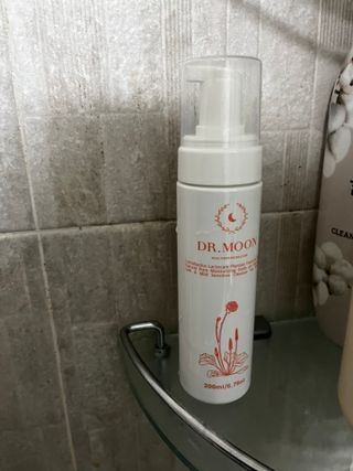 MF프리 [닥터문] 유산균 락토케어 질경초 여성청결제 200ml (폼타입) — 4.5점을 준 리뷰어가 2022년 9월 올린 사용 사진