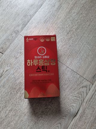 힘내라김홍삼 하루홍삼정스틱 10g x 10포 — 5점을 준 리뷰어가 2021년 3월 올린 사용 사진