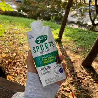 셀렉스스포츠 셀렉스 스포츠 드링크 초콜릿 _ 330ml x 12팩 — 5점을 준 리뷰어가 2021년 11월 올린 사용 사진