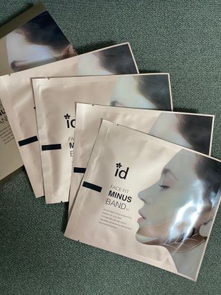 아이디플라코스메틱 아이디 페이스핏 마이너스 밴드 v2 — 3점을 준 리뷰어가 2021년 6월 올린 사용 사진