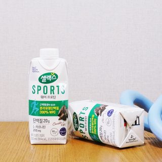 셀렉스스포츠 셀렉스 스포츠 웨이 프로틴 초콜릿 _ 330ml x 12팩 — 4.5점을 준 리뷰어가 2021년 3월 올린 사용 사진