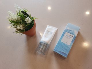[스킨1004] 마다가스카르 센텔라 히알루-시카 워터핏 선세럼 50ml — 5점을 준 리뷰어가 2024년 5월 올린 사용 사진