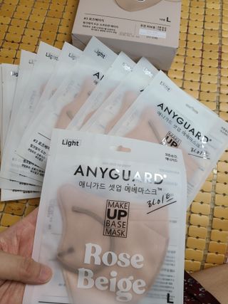 [애니가드] 셋업 메베마스크라이트  (대형 4컬러 + 중형 4컬러) — 5점을 준 리뷰어가 2022년 7월 올린 사용 사진