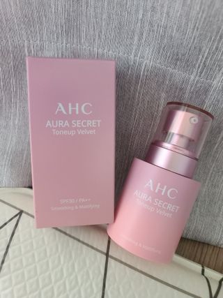 AHC 아우라 시크릿 톤업 벨벳 — 2점을 준 리뷰어가 2021년 4월 올린 사용 사진