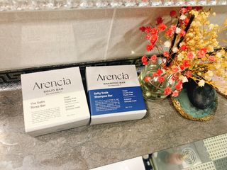Arencia 아렌시아 솔티소다 샴푸바, 더 새틴 린스바 세트 — 4점을 준 리뷰어가 2021년 6월 올린 사용 사진
