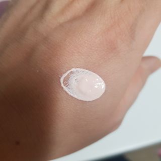 AHC 아우라 시크릿 톤업 벨벳 — 5점을 준 리뷰어가 2021년 4월 올린 사용 사진