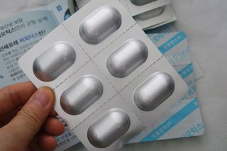 [지셀라] 프로바이오틱스 100억 유산균 보장 (1개월분 / 350mg X 30캡슐) — 4.5점을 준 리뷰어가 2023년 6월 올린 사용 사진