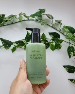 프리마인 메이크업과 들뜨는 각질까지 한방에 깐달걀로! 순하기까지한 셀베이스 그린티클렌저(200ml) — 5점을 준 리뷰어가 2023년 5월 올린 사용 사진