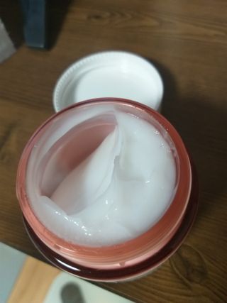 아이앤립 / EYENLIP 아이앤립 연어오일 리바이탈라이징 크림 — 5점을 준 리뷰어가 2021년 4월 올린 사용 사진